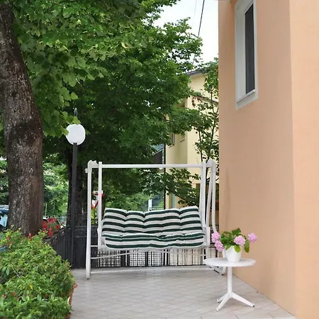 & Rosanna Aparthotel