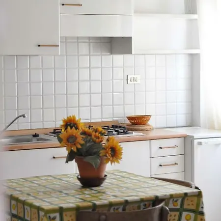 & Rosanna Aparthotel *