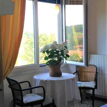 & Rosanna Aparthotel