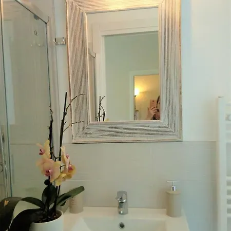 & Rosanna Aparthotel *