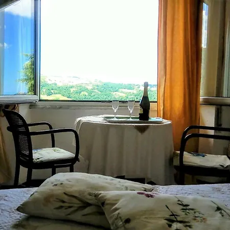Aparthotel & Rosanna *